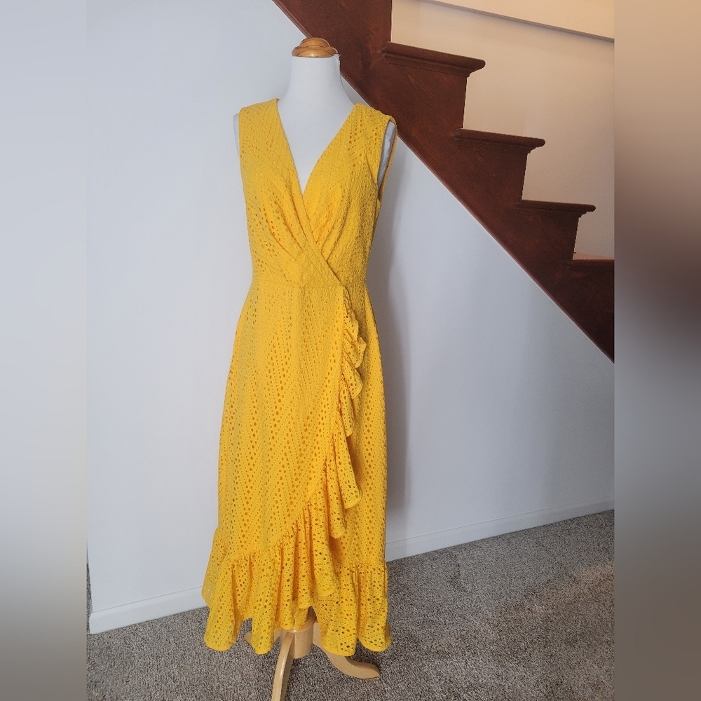 Sachin + Babi Diane Yellow Vneck Sleeveless Dress Size 8